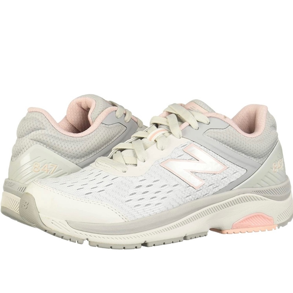 New Balance Sneakers women’s size 9.5WW and 10WW 2E Extra Wide 847v4Gray/Pink